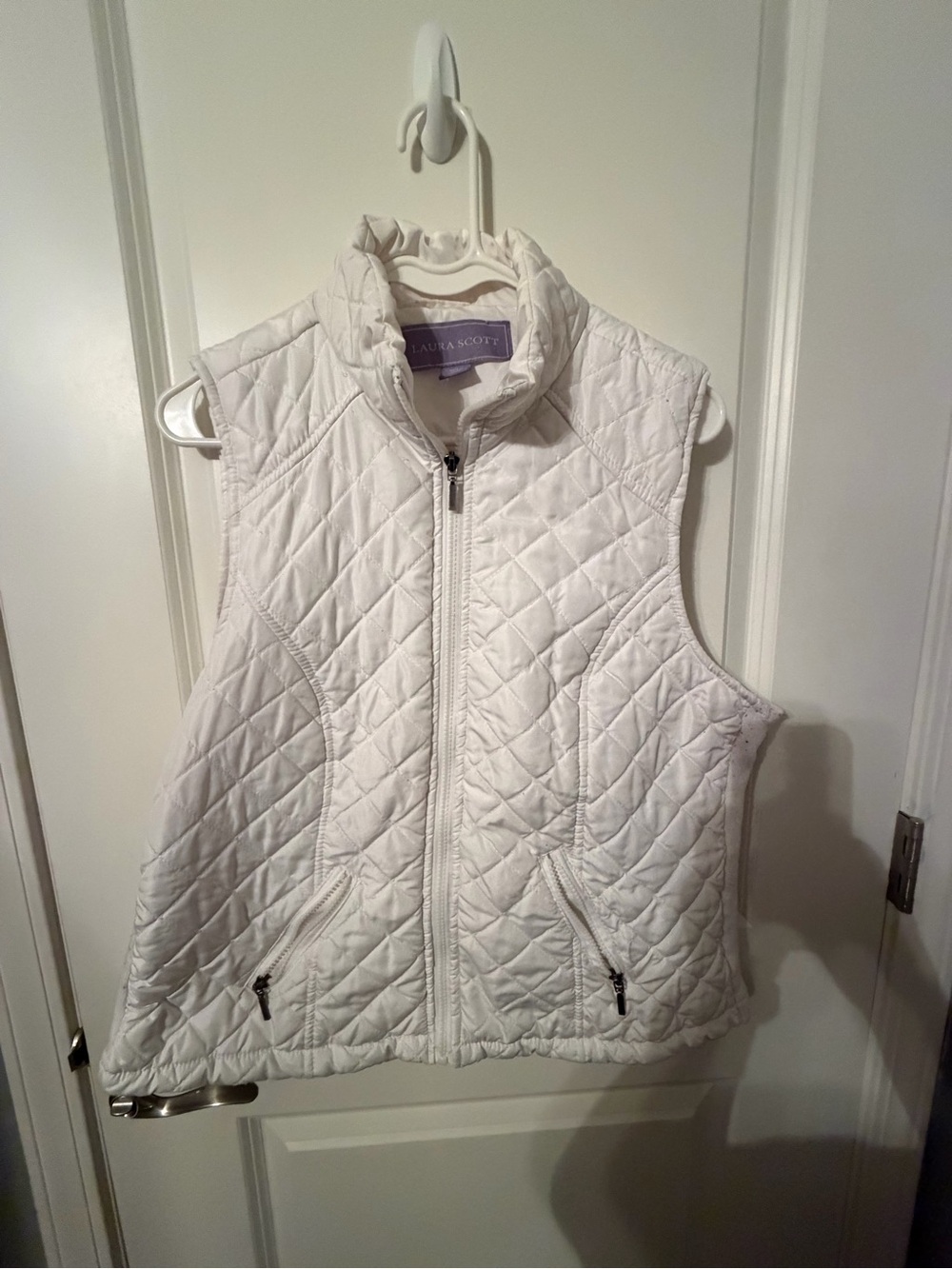 Laura Scott Cream Quilted Stand-Collar Vest